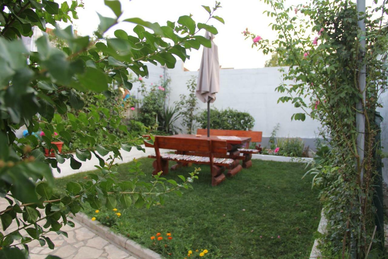 Holiday Home Flora Mostar Exterior photo